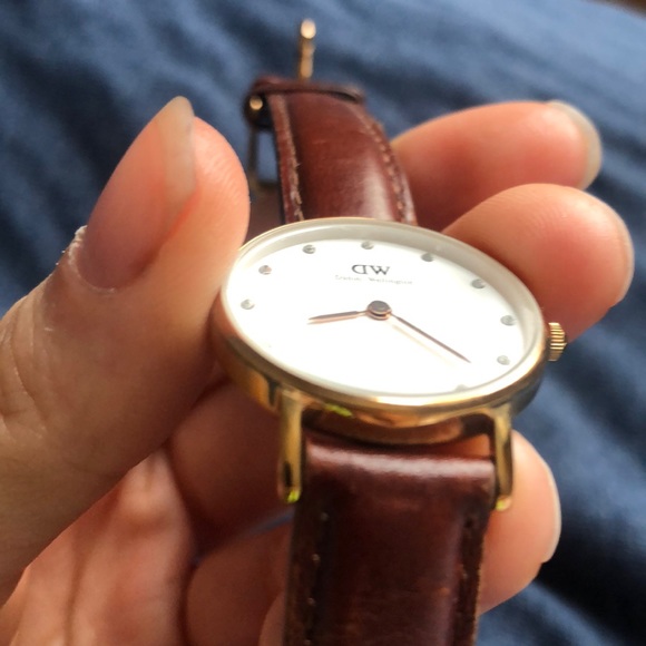 Daniel Wellington Watch - Picture 5 of 7